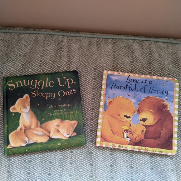 Other - Snuggle Up & Love is a Handful of Honey Board Book